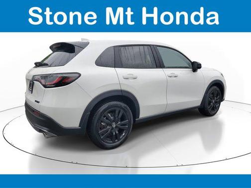 Platinum White Pearl 2026 Honda HR-V Sport