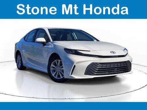 Wind Chill Pearl 2025 Toyota Camry LE