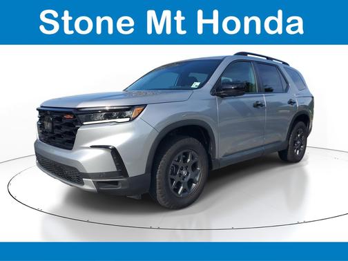 Crystal Black Pearl 2025 Honda Pilot TrailSport