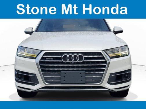 White Crystal 2017 Audi Q7 3.0T Prestige