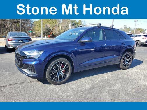 2022 Audi Q8 55 Premium Plus