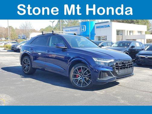 2022 Audi Q8 55 Premium Plus