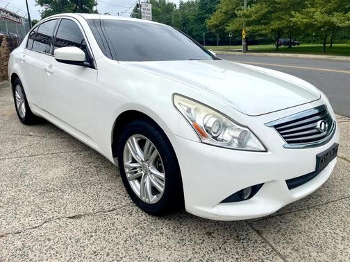 2013 INFINITI G37x Base