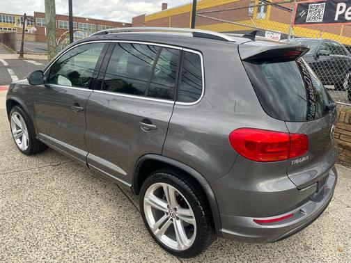 2016 Volkswagen Tiguan R-Line
