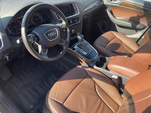 2013 Audi Q5 2.0T Premium