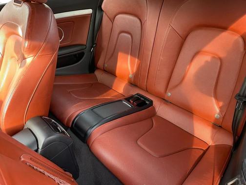 2011 Audi S5 3.0T Cabriolet quattro S tronic