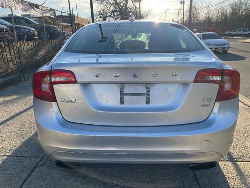 2016 Volvo S60 T5 Premier