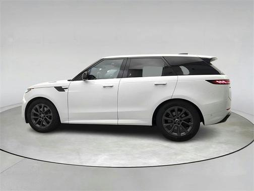2024 Land Rover Range Rover Sport SE