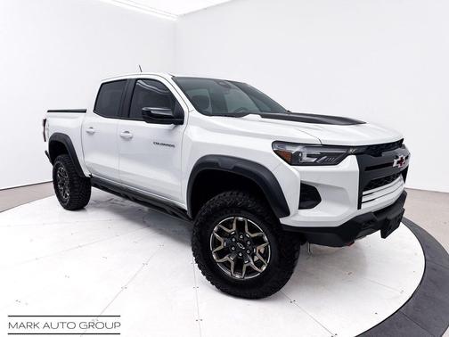 Summit White 2024 Chevrolet Colorado ZR2