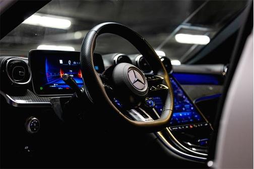 2024 Mercedes-Benz AMG C 63 S E Performance
