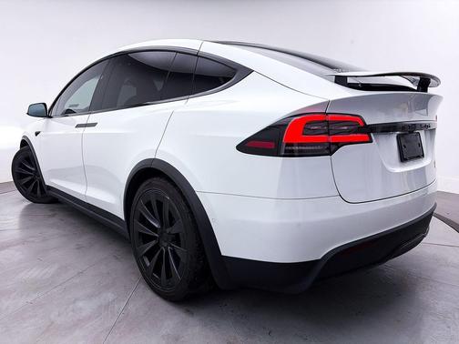 2022 Tesla Model X Plaid Tri Motor All-Wheel Drive