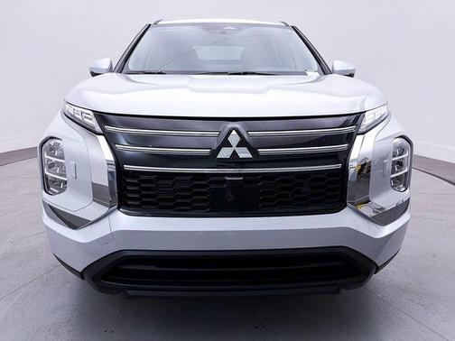 2025 Mitsubishi Outlander ES 2.5 S-AWC