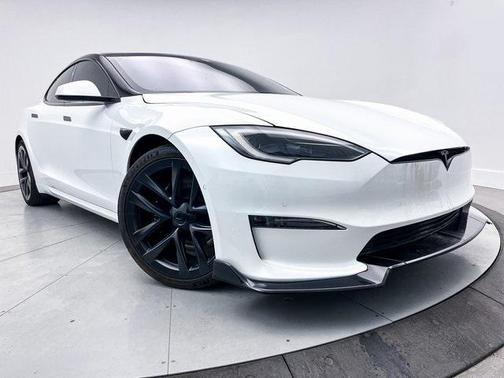 2022 Tesla Model S Plaid