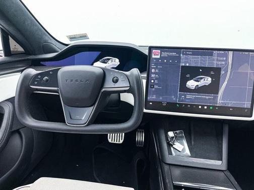 2022 Tesla Model S Plaid