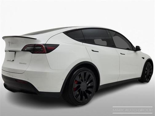 2022 Tesla Model Y Performance Dual Motor All-Wheel Drive