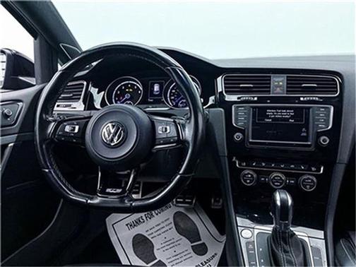2017 Volkswagen Golf R 2.0T DSG