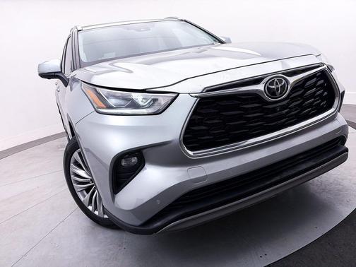 2023 Toyota Highlander Platinum