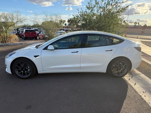 2023 Tesla Model 3 Standard Range