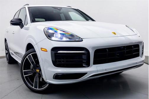 2022 Porsche Cayenne Platinum Edition
