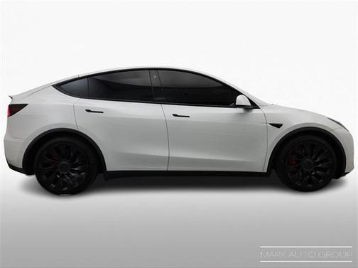 2022 Tesla Model Y Performance Dual Motor All-Wheel Drive
