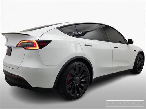 2022 Tesla Model Y Performance Dual Motor All-Wheel Drive