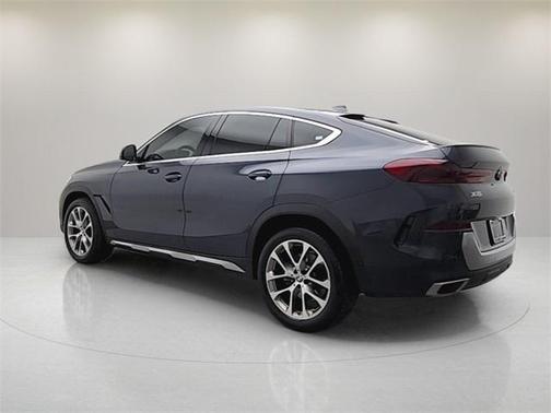 2022 BMW X6 xDrive40i