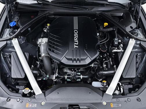 2025 Genesis G70 3.3T RWD Sport Advanced