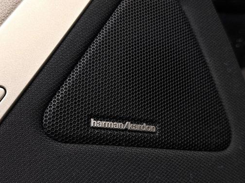 Alpine White 2024 BMW iX xDrive50