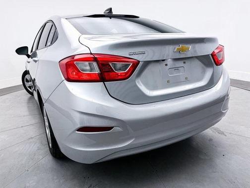 2016 Chevrolet Cruze LS Auto