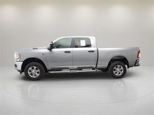 2023 RAM 2500 Big Horn Crew Cab 4x4 6'4' Box