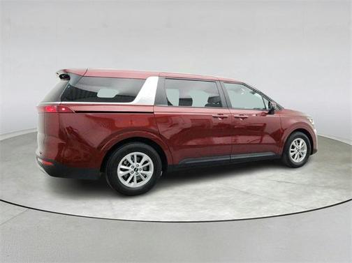 2023 Kia Carnival LX