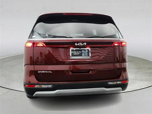 2023 Kia Carnival LX
