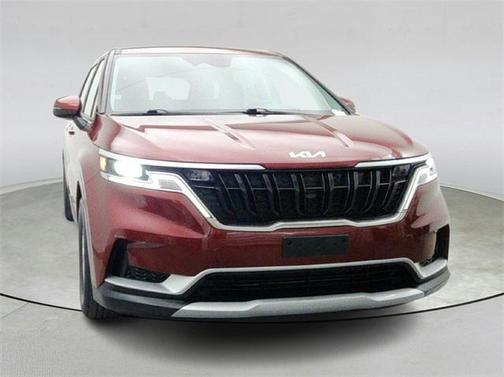 2023 Kia Carnival LX