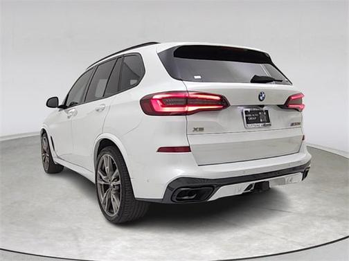 2022 BMW X5 M50i