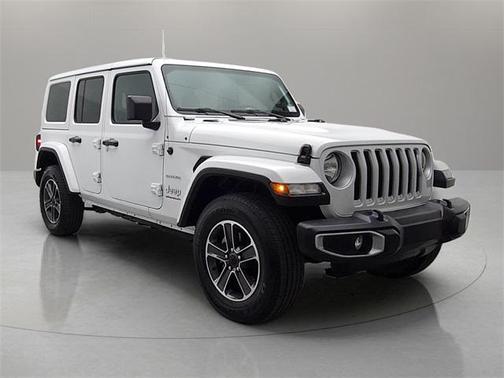 2023 Jeep Wrangler 4-Door Sahara