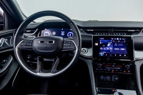2022 Jeep Grand Cherokee L Altitude