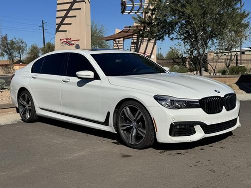 2019 BMW 740 740i