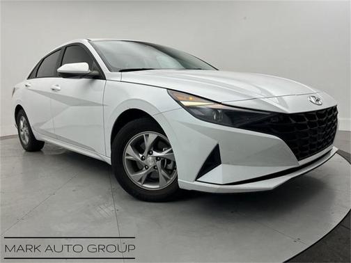 2021 Hyundai ELANTRA SE