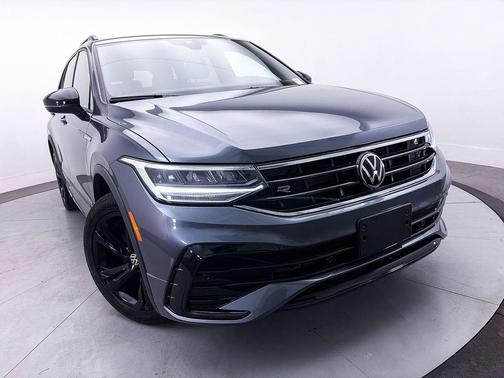 Platinum Gray Metallic 2024 Volkswagen Tiguan 2.0T SE R-Line Black