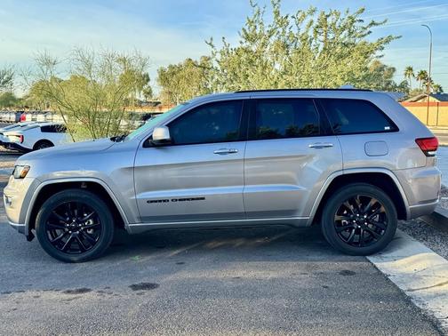 2018 Jeep Grand Cherokee Altitude