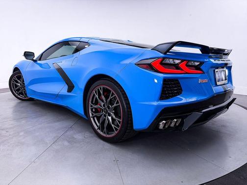 Rapid Blue 2023 Chevrolet Corvette Stingray w/3LT