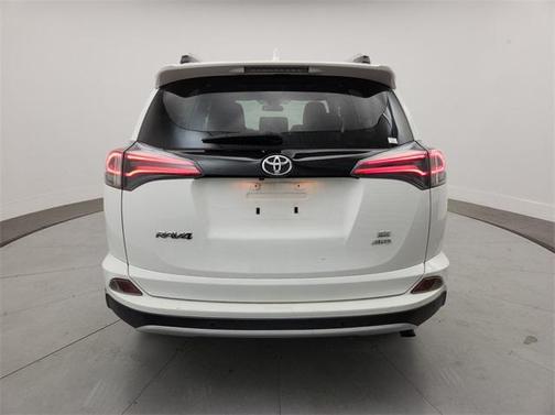 2016 Toyota RAV4 SE
