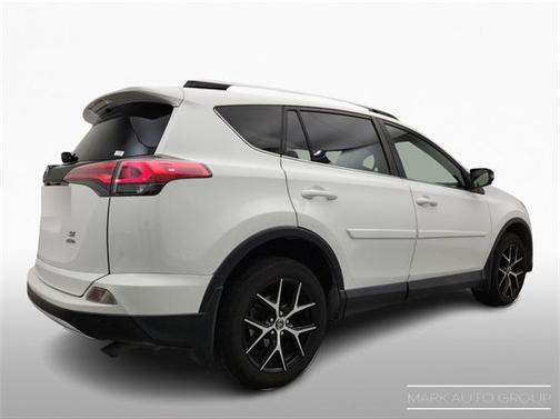 2016 Toyota RAV4 SE