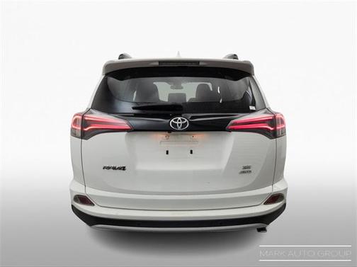 2016 Toyota RAV4 SE