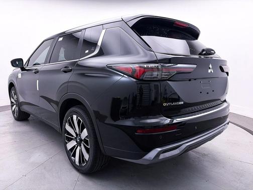 2025 Mitsubishi Outlander SE 2.5 2WD