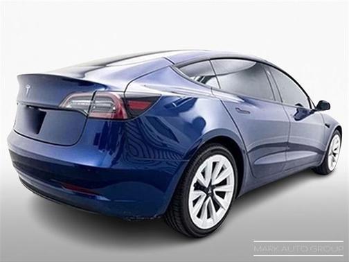 2022 Tesla Model 3 Standard Range