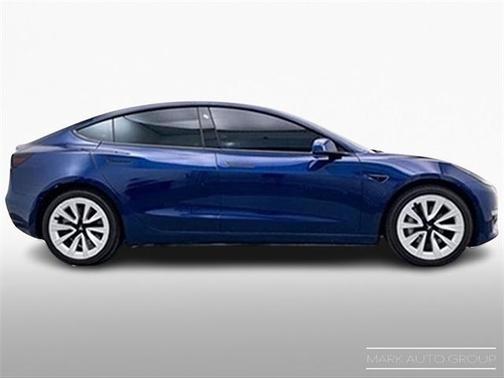 2022 Tesla Model 3 Standard Range