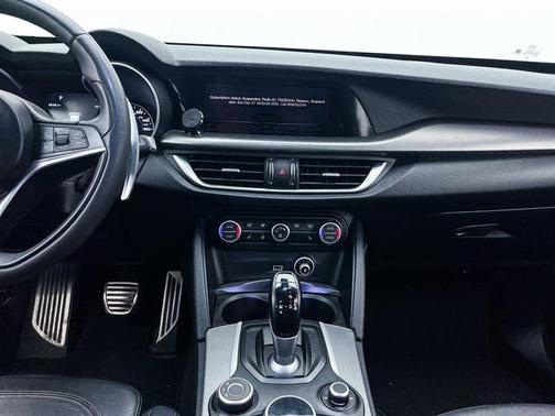 2018 Alfa Romeo Stelvio Ti Sport