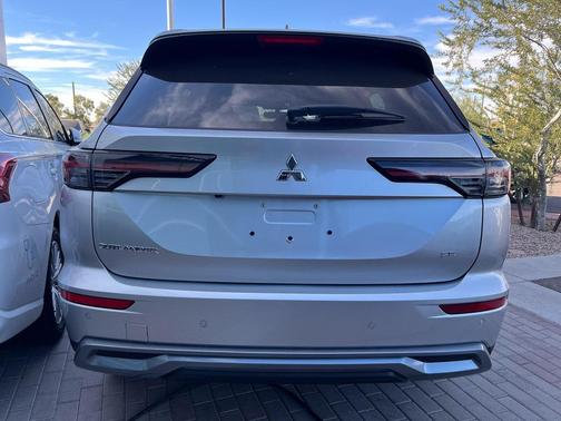 2025 Mitsubishi Outlander SE 2.5 2WD