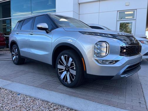 2025 Mitsubishi Outlander SE 2.5 2WD